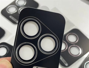 华为Pura 80 Ultra真机曝光：硕大相机模组极其醒目