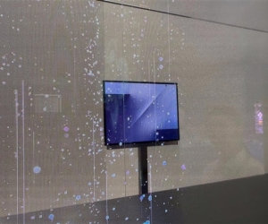 三星三折叠屏实机首次公开展出！采用内折方案
